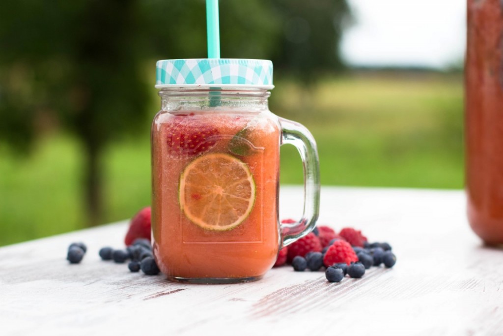 Erdbeerbowle-ohne-Alkohol-10