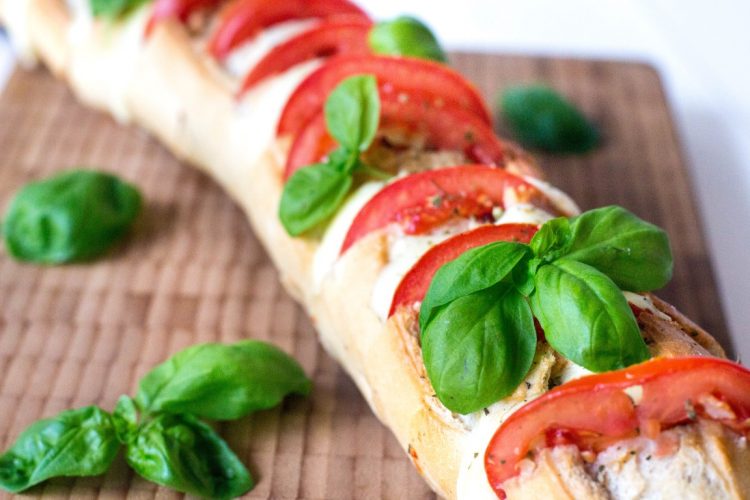 Baguette Mit Mozzarella Und Tomaten - Rezepte Suchen Baguette Mit Mozzarella Und Tomaten - Rezepte Suchen