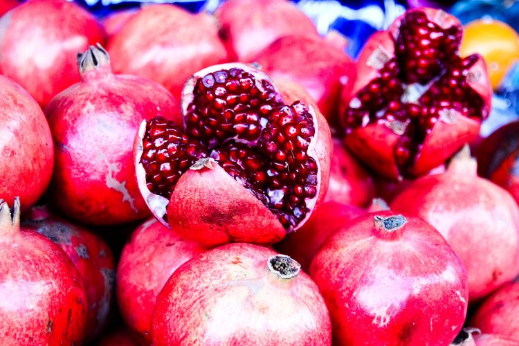 Granatapfel-Exotische-Früchte-in-Thailand-18-Sorten-die-man-probieren-muss-83b