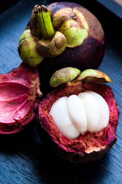 Mangostane-Exotische-Früchte-in-Thailand-18-Sorten-die-man-probieren-muss-05