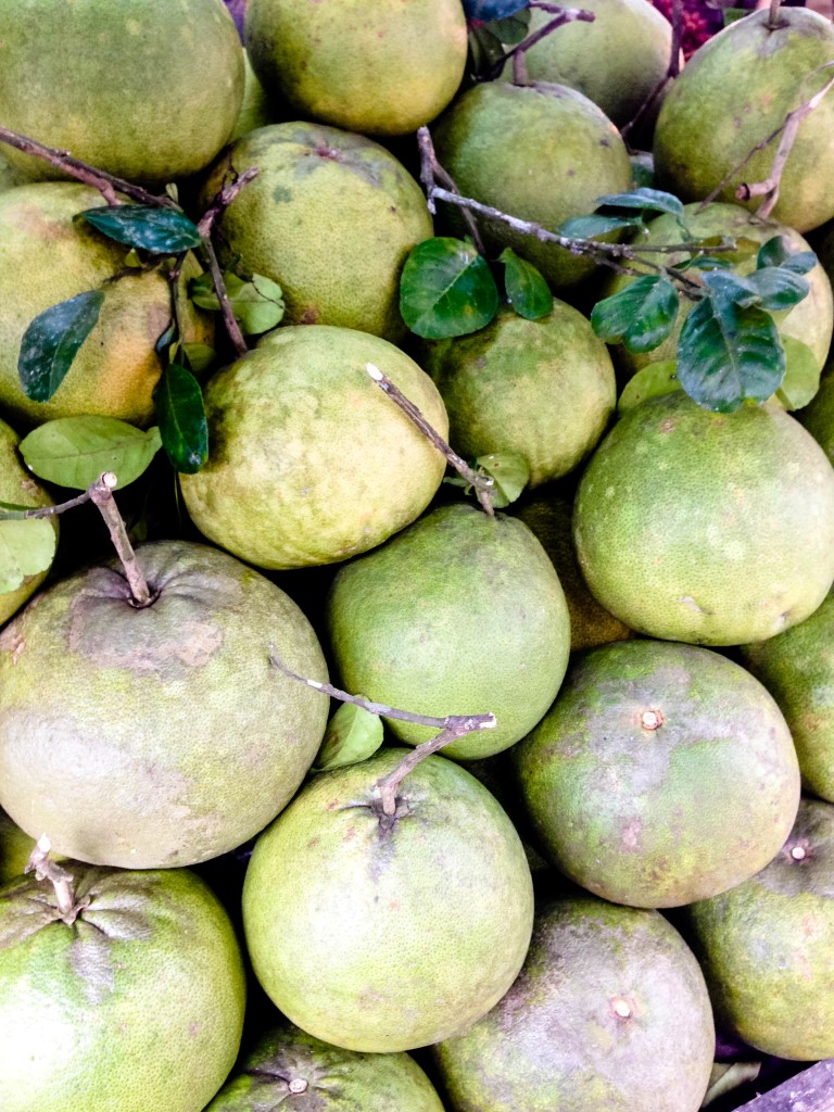 Pomelo-Exotische-Früchte-in-Thailand-18-Sorten-die-man-probieren-muss-59