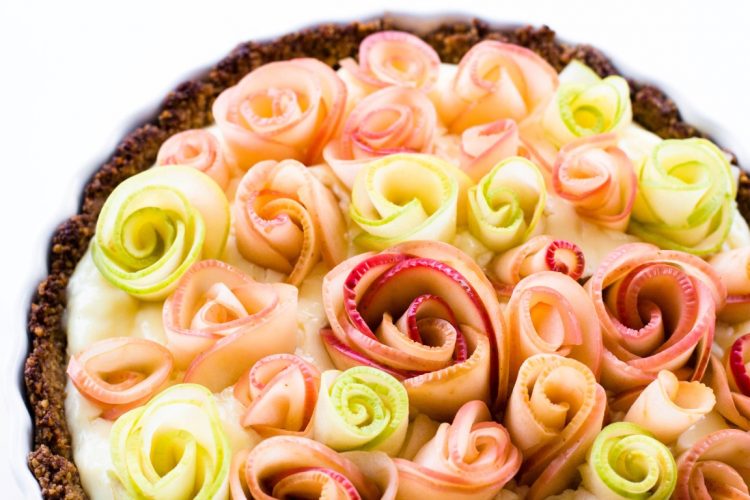 Apfelrosen-Kuchen-mit-Walnussboden-Rezept-7