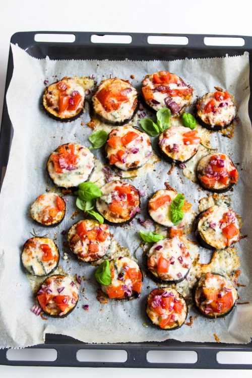 Auberginen-Pizzette-überbacken-Mozzarella-Gorgonzola-Tomate-Rezept-16