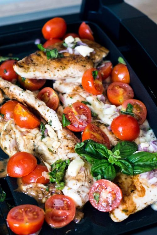 Hähnchenbrustfilet-Caprese-mit-Mozzarella-Tomaten-Basilikum-Rezept-06