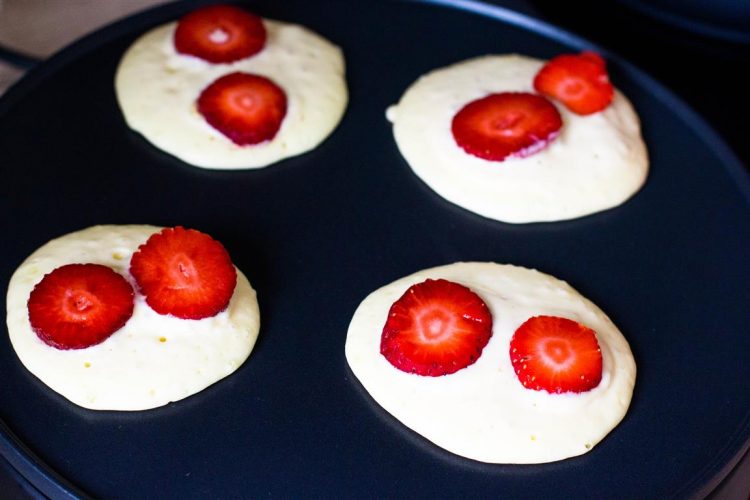 Joghurt-Plätzchen-mit-Erdbeeren-Rezept-01