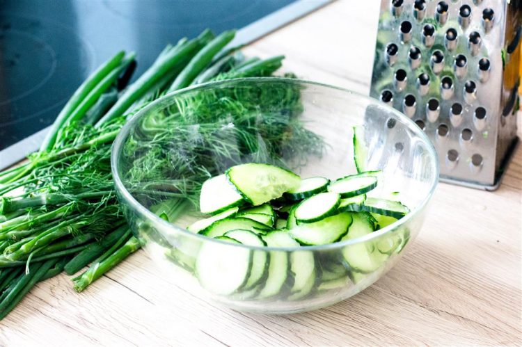 Polnischer-Gurkensalat-Mizeria-Rezept-5