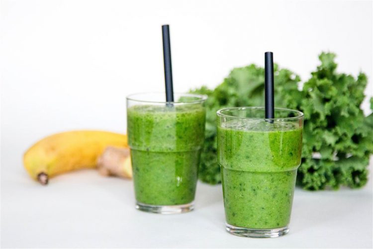 gruenkohl-apfel-banane-smoothie-rezept-05