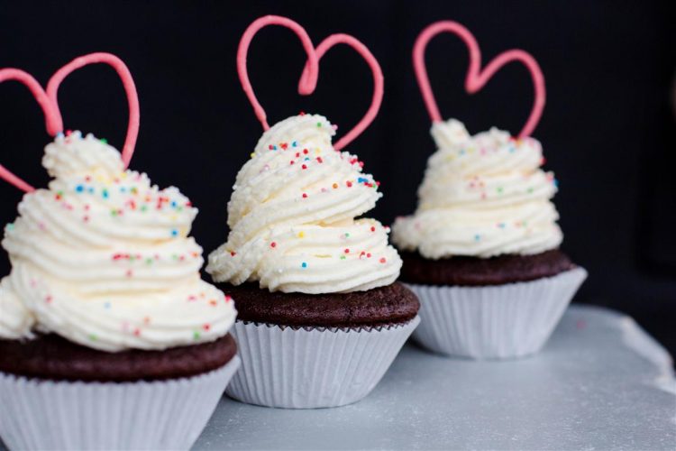 Cupcakes mit Herz zum Muttertag