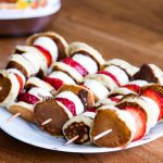 Mini Pancakes mit Erdbeeren, Bananen und Nutella