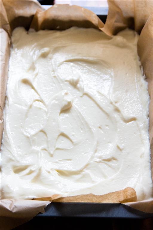 Erdbeer-Quark-Kuchen mit Streusel